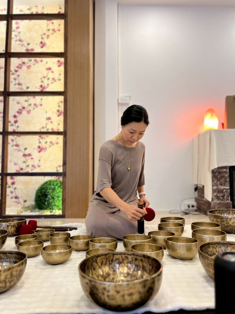 Nanako Aramaki - sound therapist & wellness coach